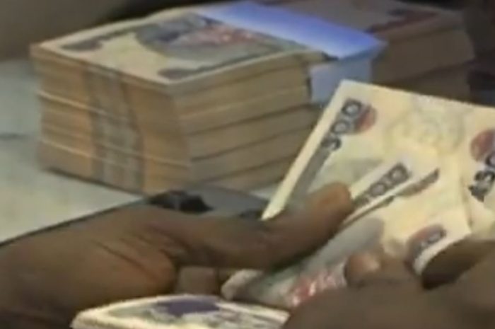 Naira Weakens Further At The Parallel Market Trades 472/Dollar